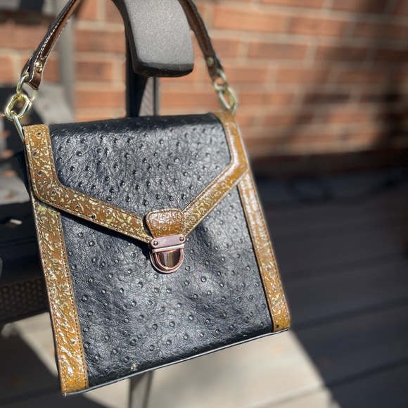 Vintage Handbags - Vintage Alligator Embossed Black and Brown Women's Kelly style HandBag